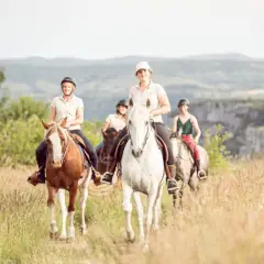 Balades équestres à Blandas