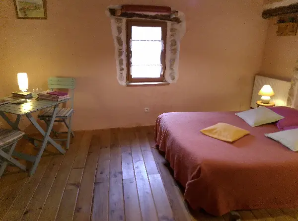 La chambre l'Oustalet