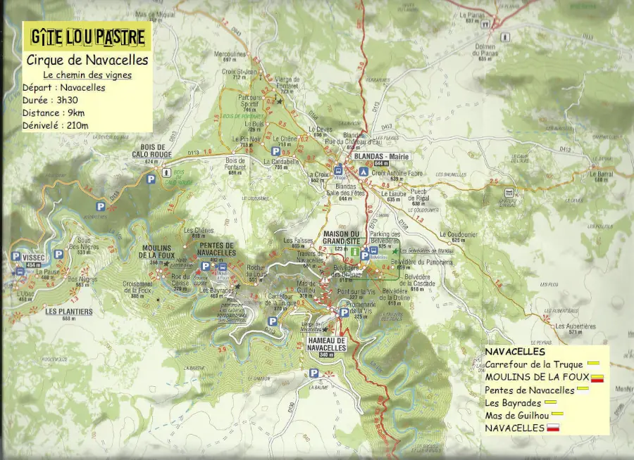 Les moulins de la foux et le cirque de Navacelles au départ de Navacelles Les moulins de la foux et le cirque de Navacelles au départ de Navacelles